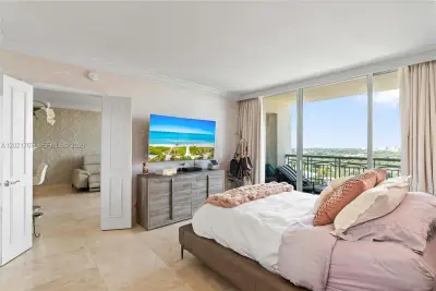 3350 SW 27th Ave #1706, Miami: photo 1 of 36