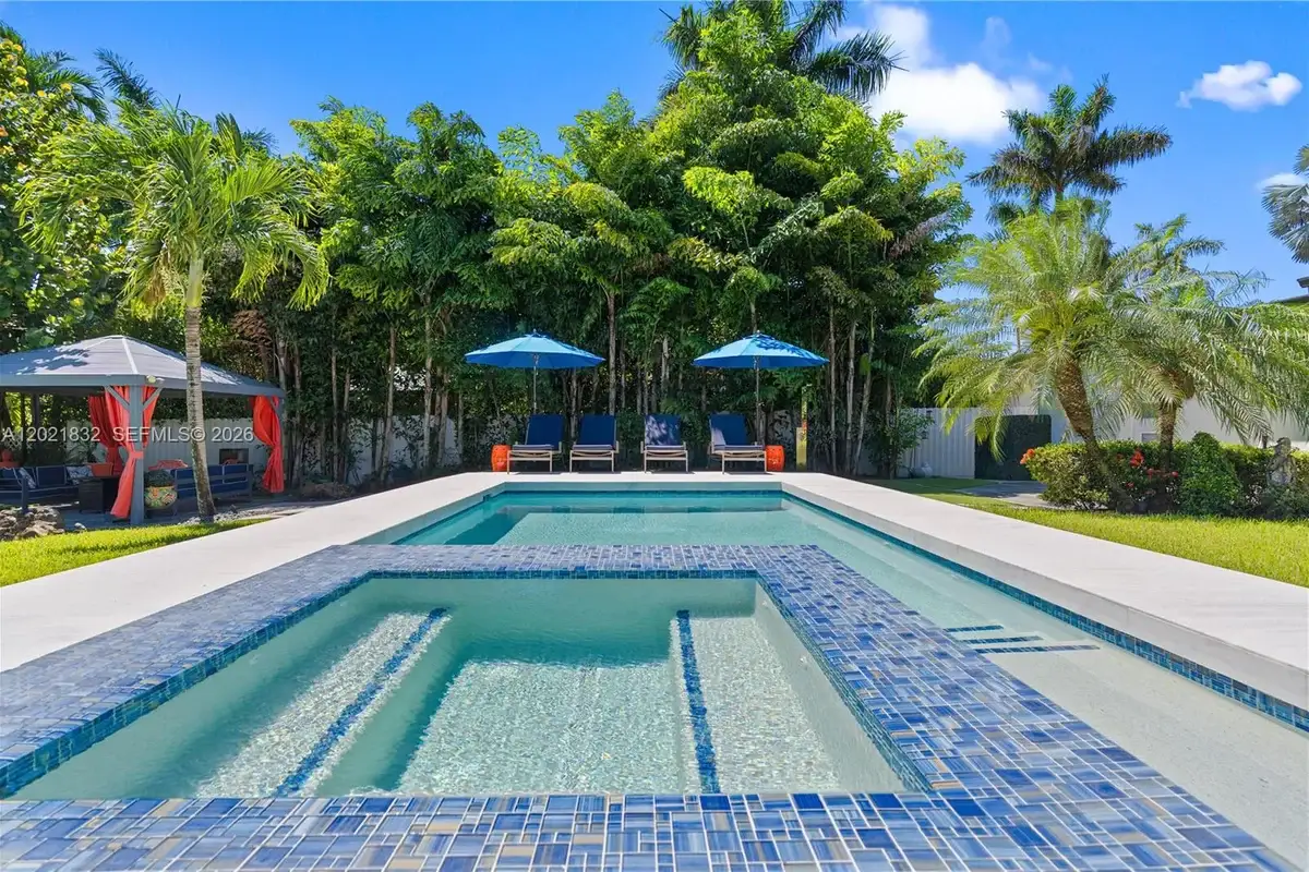 14441 S Biscayne River Rd, Miami: photo 1 of 81