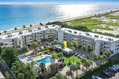 70 Celestial Way #108, Juno Beach: photo 1 of 13