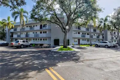 8305 NW 61st St #C209, Tamarac: photo 1 of 18