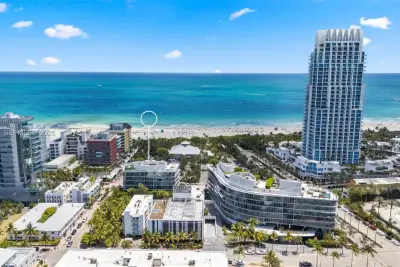 1 Collins Ave #108, Miami Beach: photo 1 of 34