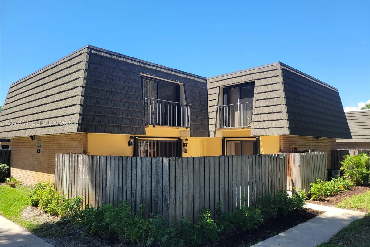 3227 32nd Way, West Palm Beach: photo 1 of 42