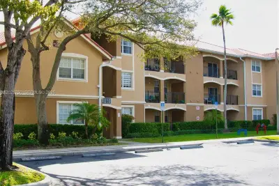 215 SW 117th Ter #14107, Pembroke Pines: photo 1 of 22