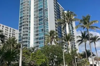 2655 Collins Ave #2302, Miami Beach: photo 1 of 36