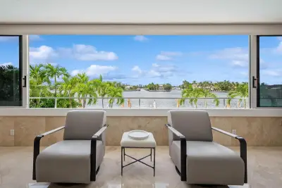 215 N Birch Rd #A2, Fort Lauderdale: photo 1 of 26