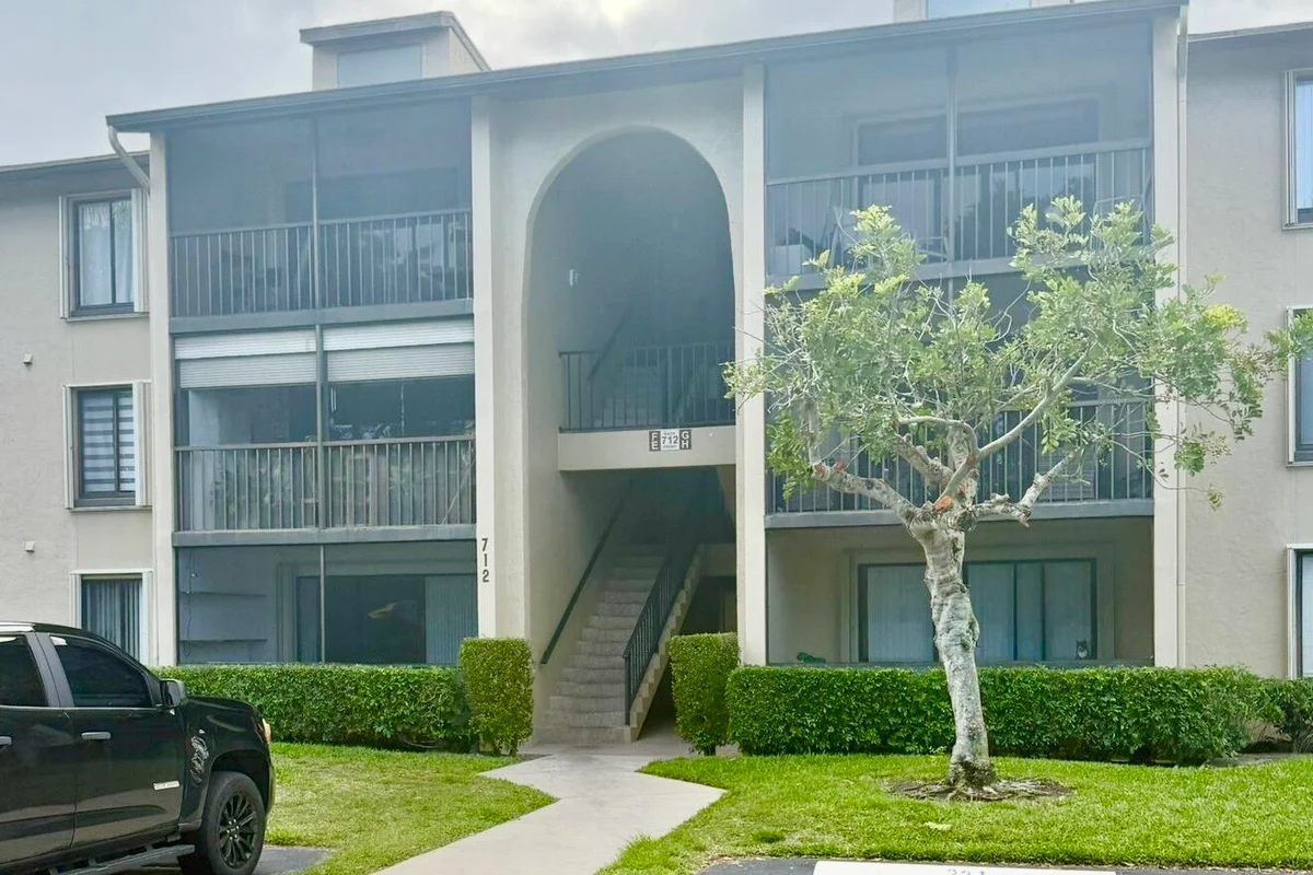 712 Sunny Pine Way #E3, Greenacres: photo 1 of 1