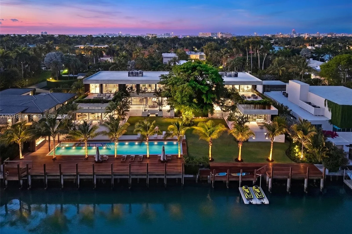 1420 W 23rd St, Miami Beach: photo 1 of 99