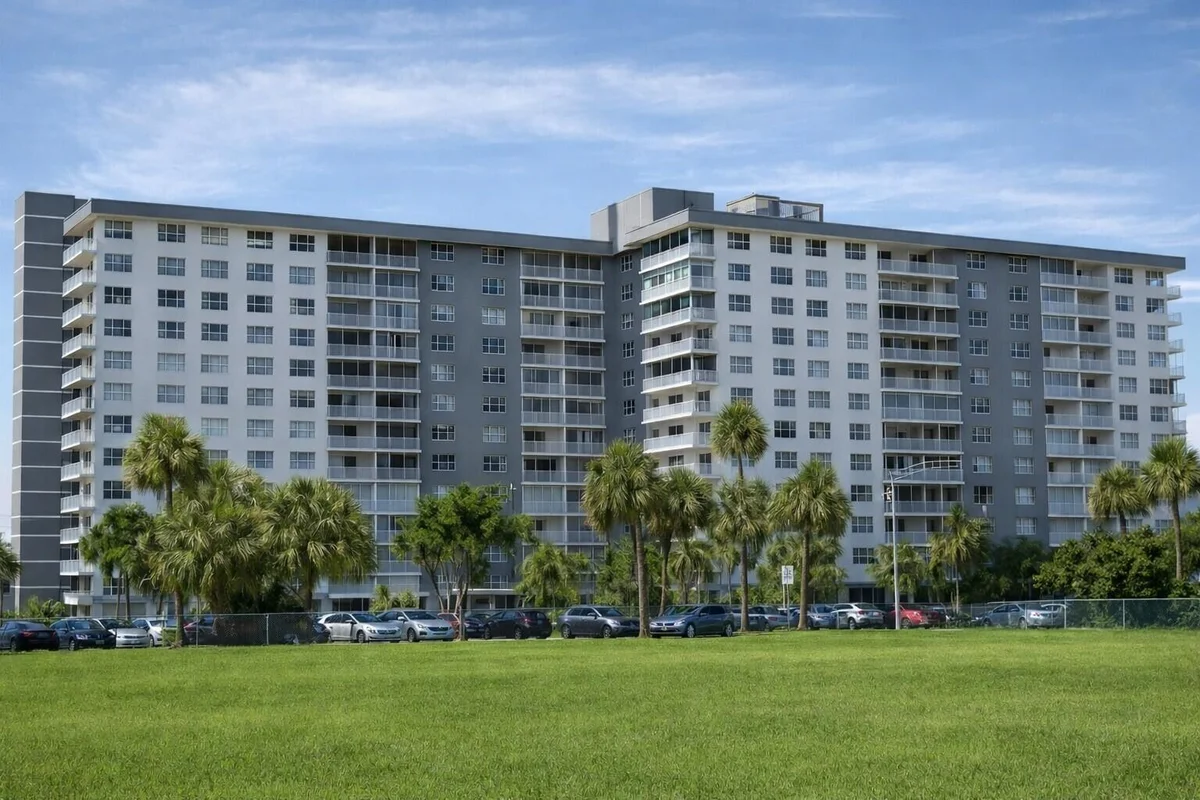 3800 Hillcrest Dr #1219, Hollywood: photo 1 of 30