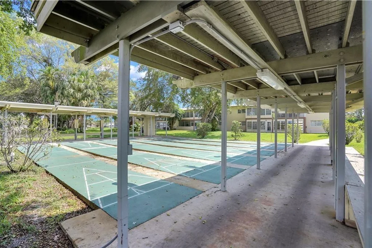 7600 NW 5th Pl #106, Margate: photo 1 of 16