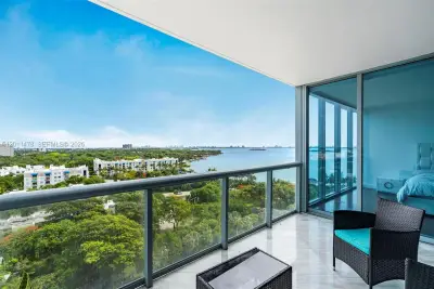 601 NE 36th St #1103, Miami: photo 1 of 49