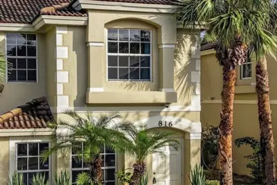 816 Summit Lake Dr, West Palm Beach: photo 1 of 23
