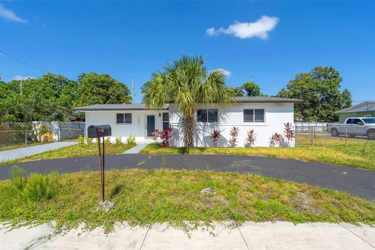 17231 NW 24th Pl, Miami Gardens: photo 1 of 29
