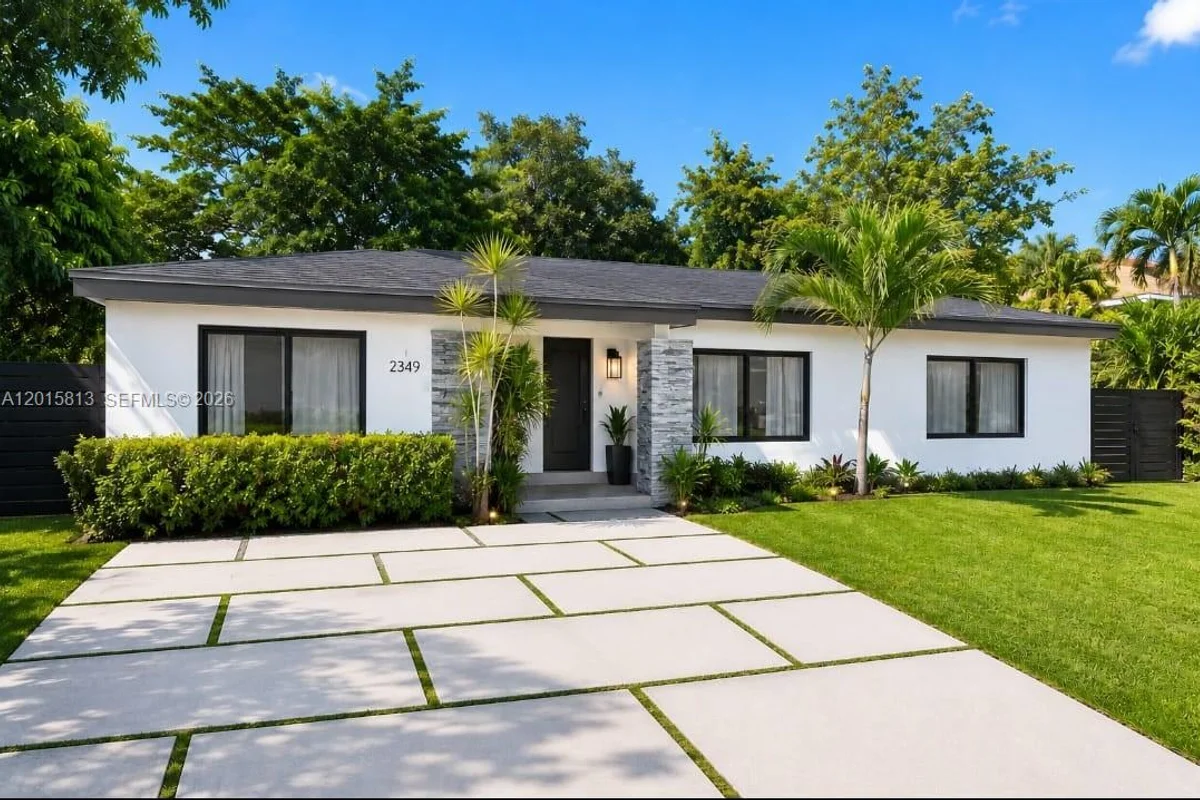 2349 NE 173rd St, North Miami Beach: photo 1 of 21