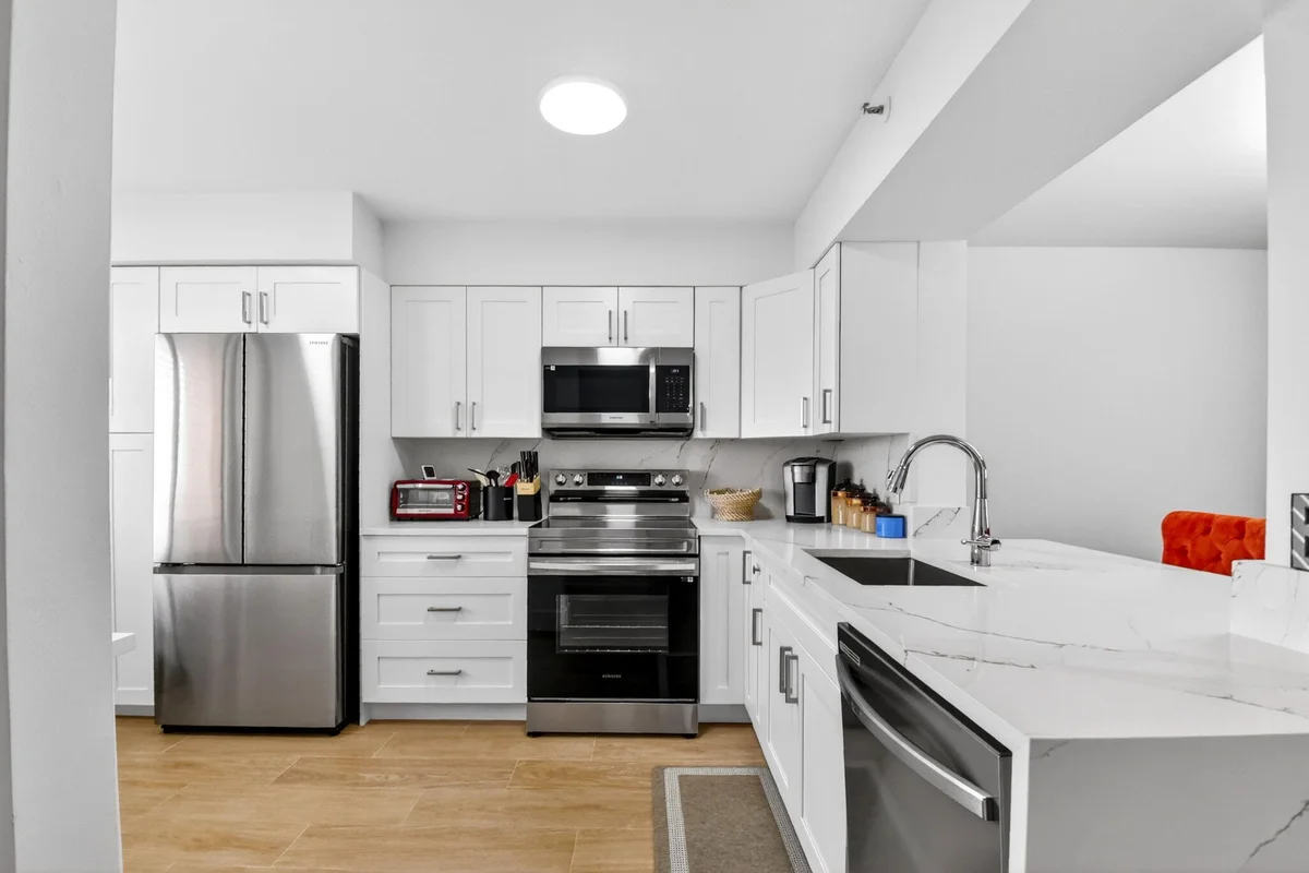 6866 Huntington Ln #602, Delray Beach: photo 1 of 43