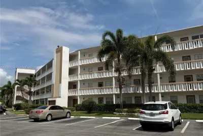 4043 Cornwall C, Boca Raton: photo 1 of 16