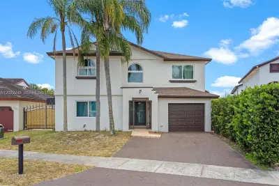 15530 SW 59th St, Miami: photo 1 of 58