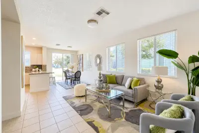 3022 Laurel Ridge Cir, Riviera Beach: photo 1 of 7