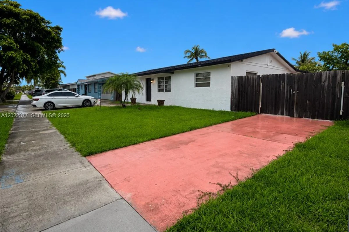 14905 SW 304th Ter, Homestead: photo 1 of 15