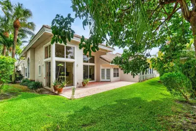 5106 Windsor Parke Dr, Boca Raton: photo 1 of 30