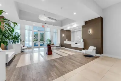 7661 NW 107th Ave #409, Doral: photo 1 of 21
