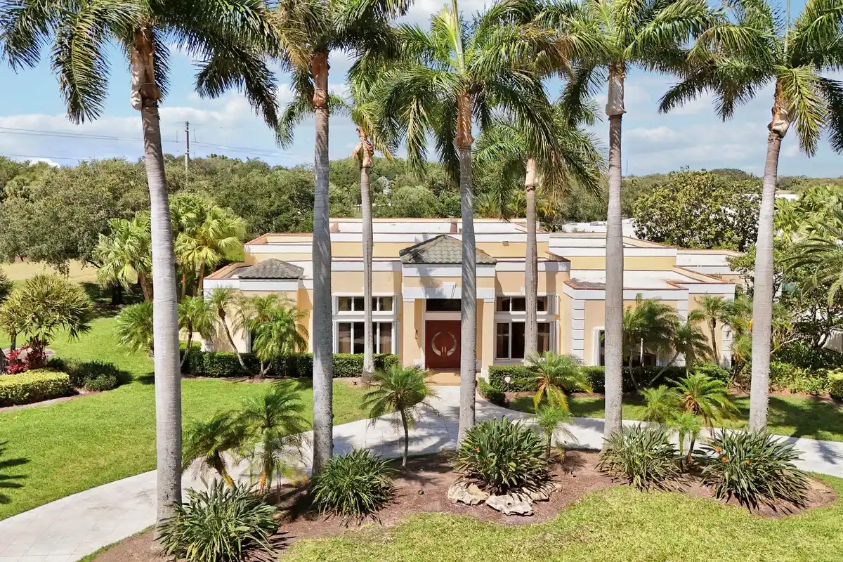 171 Spyglass Ln, Jupiter: photo 1 of 49