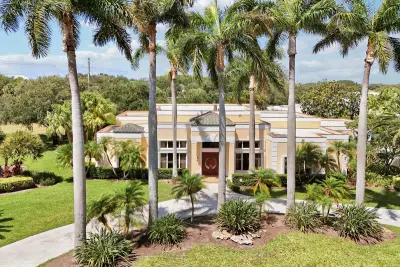 171 Spyglass Ln, Jupiter: photo 1 of 49