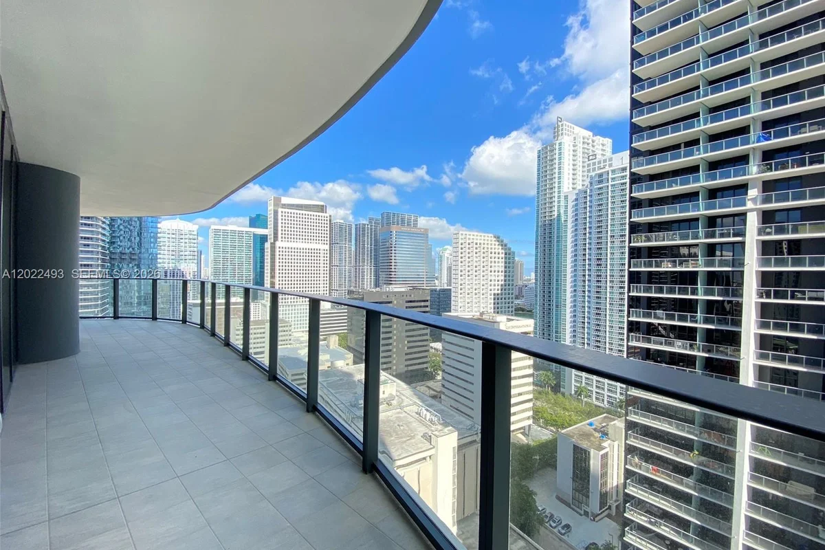 1000 Brickell Plz #2715, Miami: photo 1 of 20