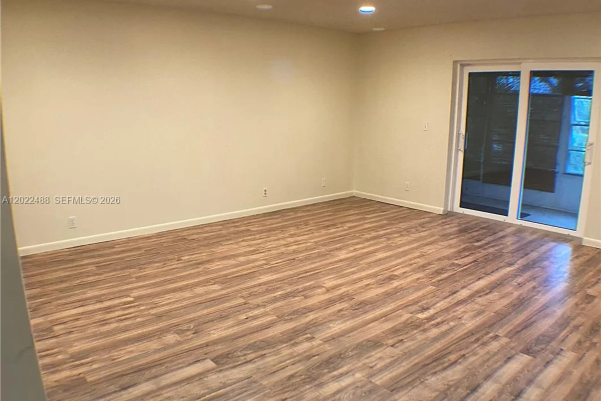 2061 NW 47th Ter #302, Lauderhill: photo 1 of 43