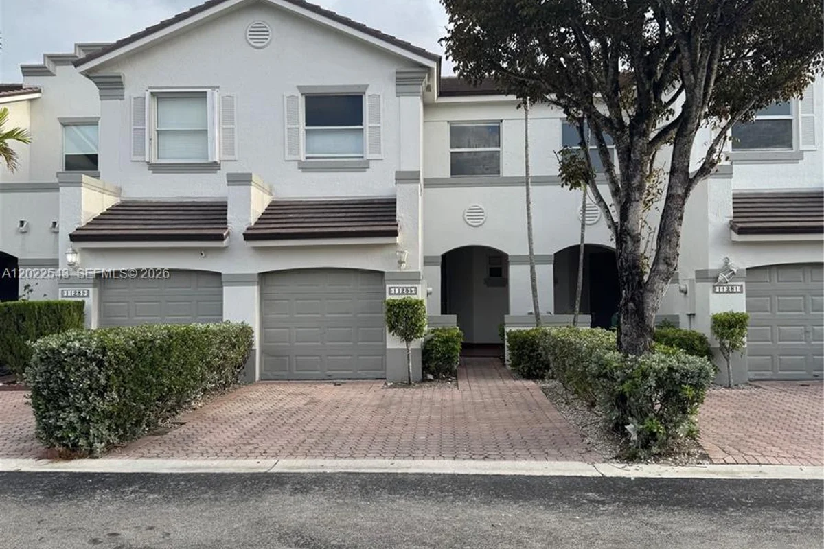 11285 NW 42nd Ter, Doral: photo 1 of 1