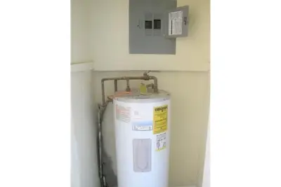 73 NE 7th Ct #3, Deerfield Beach: photo 1 of 12