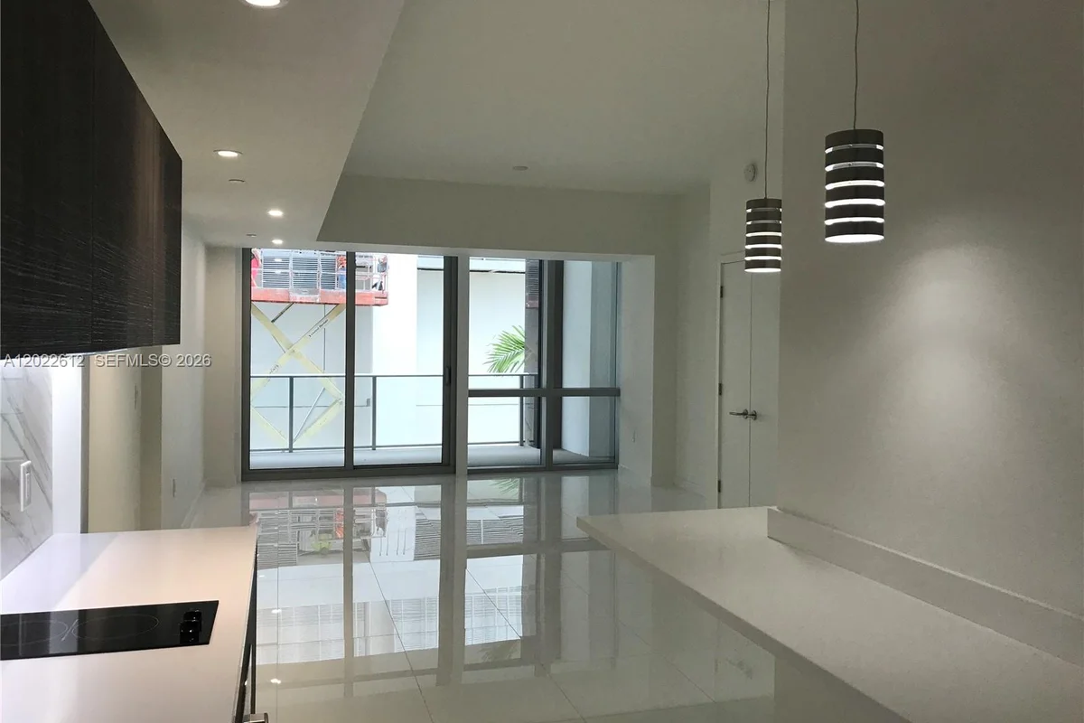 851 NE 1st Ave #207, Miami: photo 1 of 21