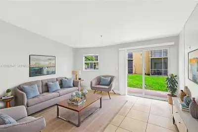 4147 Stirling Rd #105, Dania Beach: photo 1 of 16