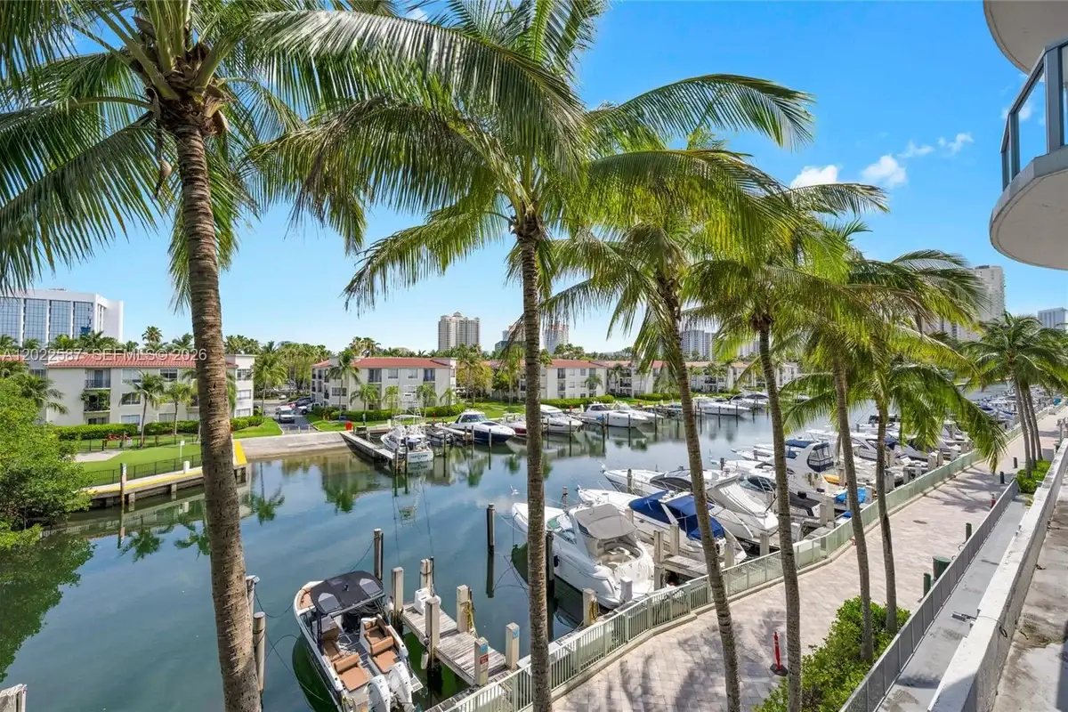 3029 NE 188th St #301, Aventura: photo 1 of 29
