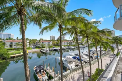 3029 NE 188th St #301, Aventura: photo 1 of 29