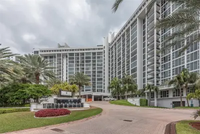 10275 Collins Ave #706, Bal Harbour: photo 1 of 25