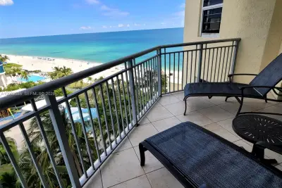17375 Collins Ave #1007, Sunny Isles Beach: photo 1 of 37