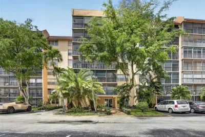 3771 Environ Blvd #355, Lauderhill: photo 1 of 34