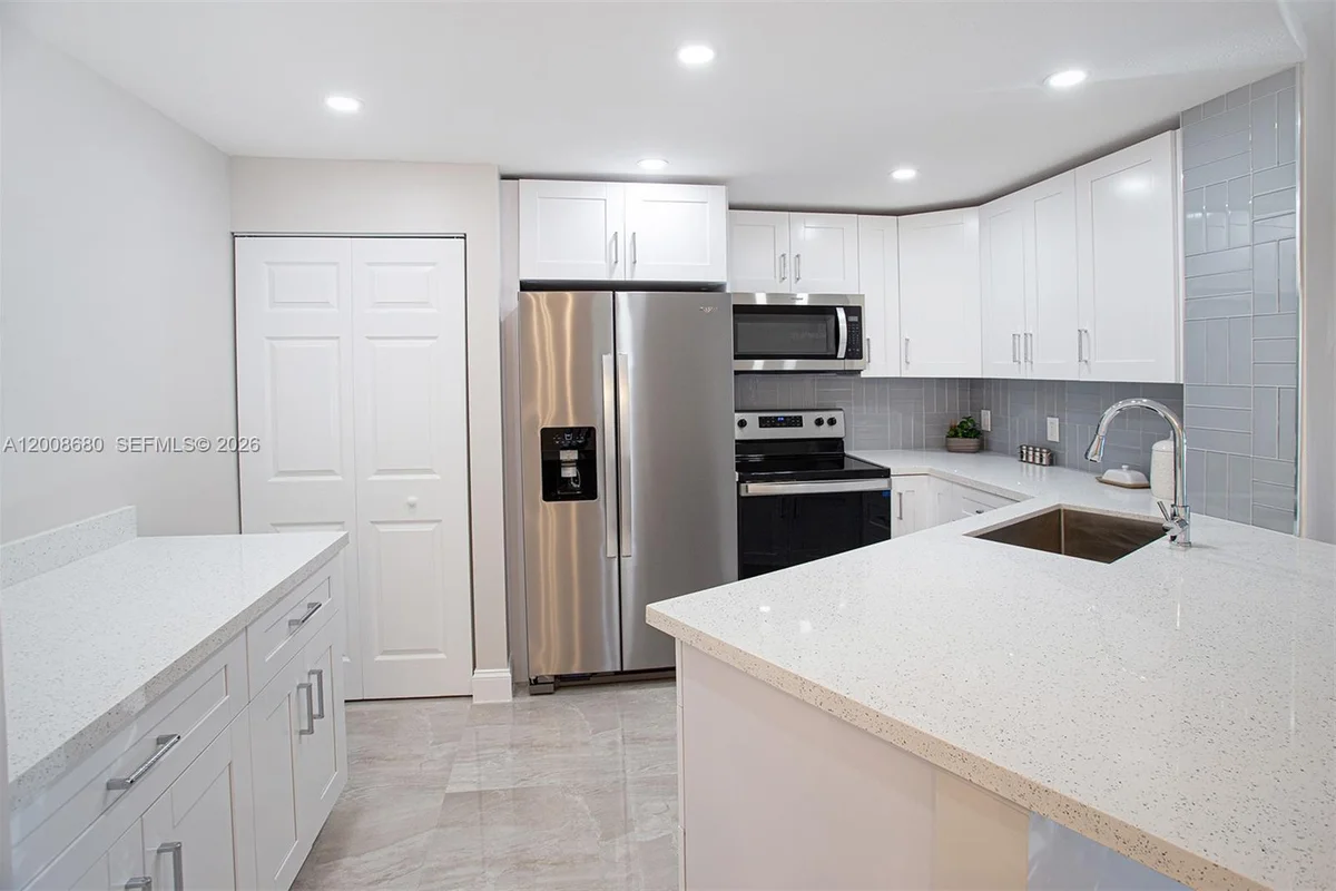 7527 S Oriole Blvd #101, Delray Beach: photo 1 of 30