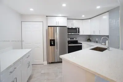 7527 S Oriole Blvd #101, Delray Beach: photo 1 of 30