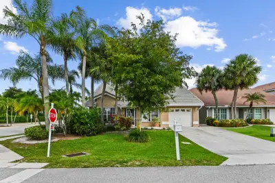 18377 Fresh Lake Way, Boca Raton: photo 1 of 34