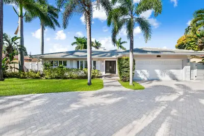 4761 Bayview Dr, Fort Lauderdale: photo 1 of 25