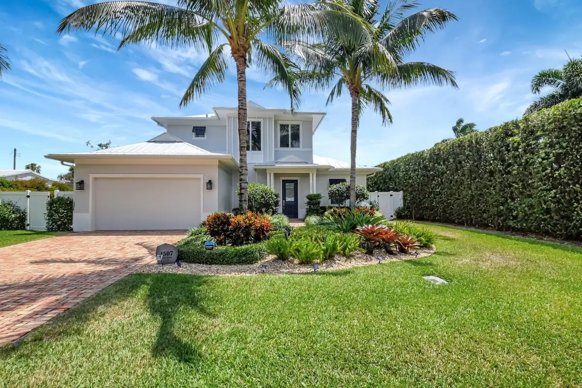 1507 Pine Ln, Delray Beach: photo 1 of 42