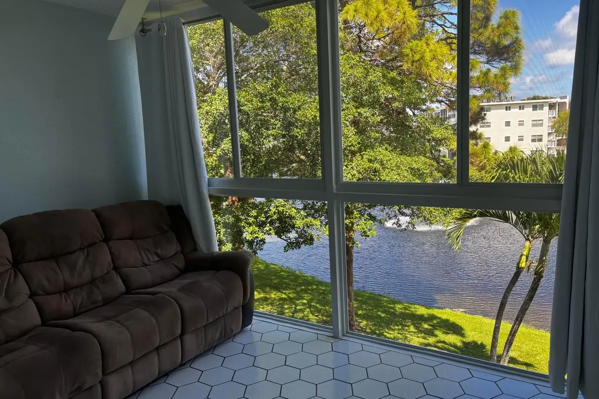 309 Grantham A, Deerfield Beach: photo 1 of 28
