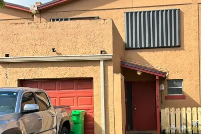 8016 NW 27th Ct, Sunrise: photo 1 of 1