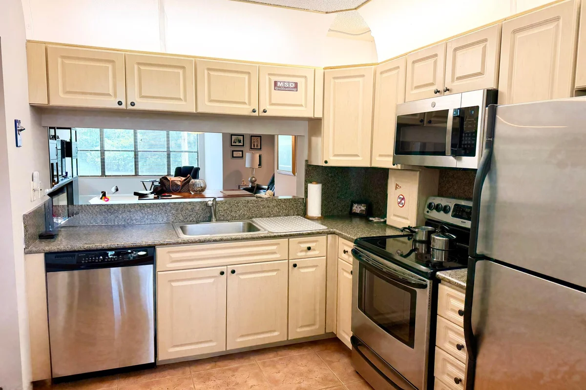 2908 S Carambola Cir S #103, Coconut Creek: photo 1 of 16