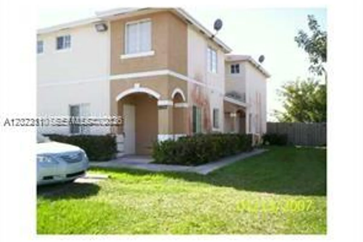 18674 SW 100th Ave, Cutler Bay: photo 1 of 19