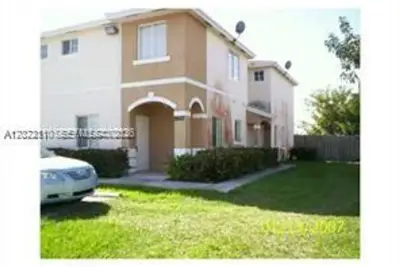 18674 SW 100th Ave, Cutler Bay: photo 1 of 19