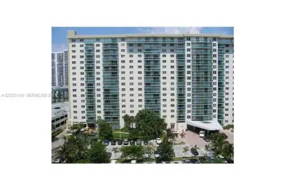 19380 Collins Ave #607, Sunny Isles Beach: photo 1 of 22
