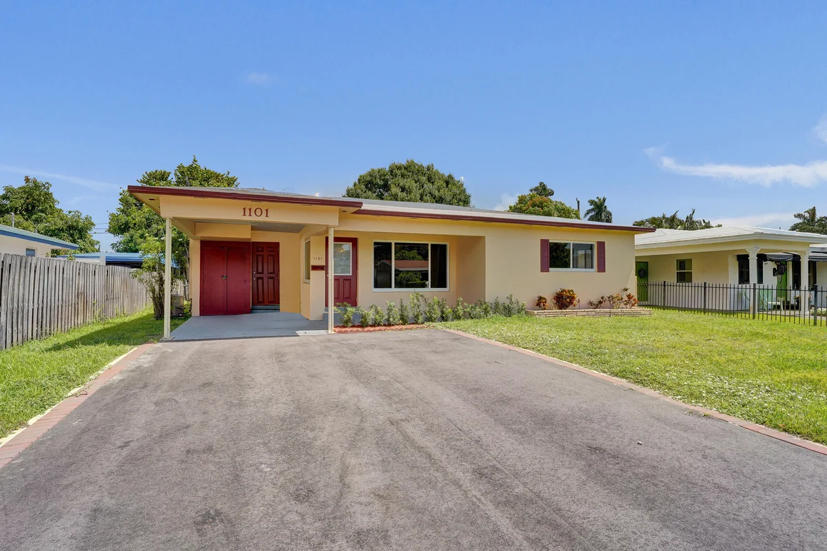 1101 SW 31st St SW, Fort Lauderdale: photo 1 of 27