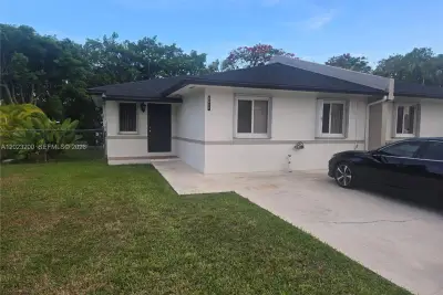 9400 SW 169th St, Palmetto Bay: photo 1 of 21